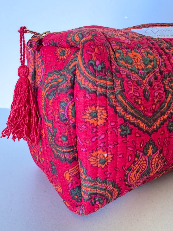 Trousse de toilette matelassée en coton – Paisley Rouge