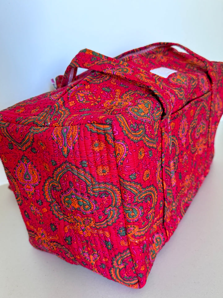 Sac Weekend matelassé en coton – Paisley Rouge